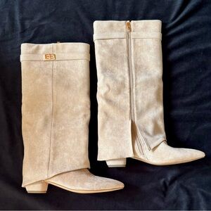 Women's Knee-High Suede Boots in Beige